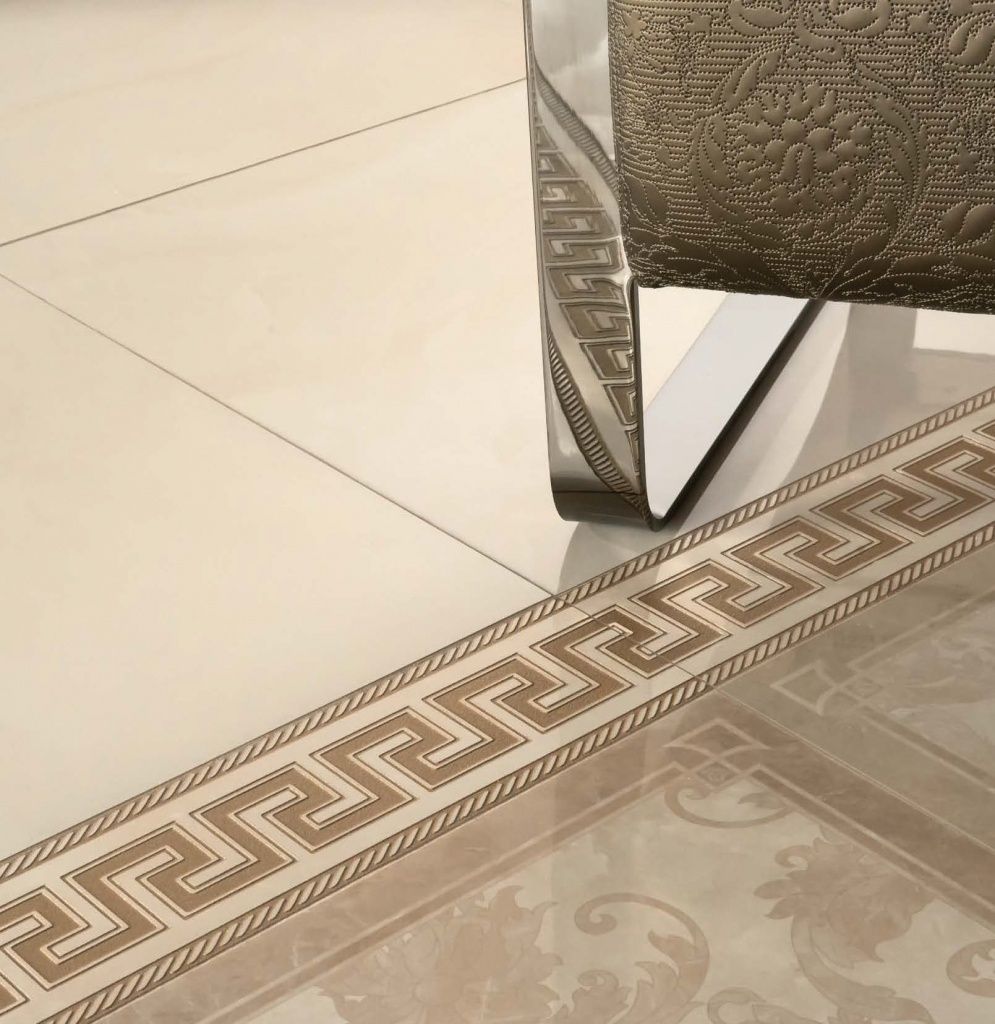 Versace 24.jpg